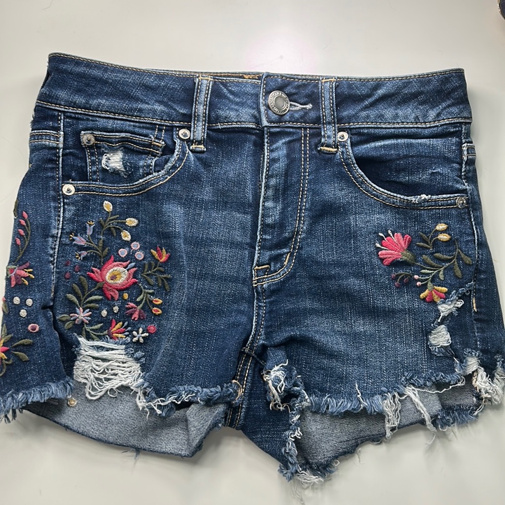American Eagle Jean Shorts Size 4